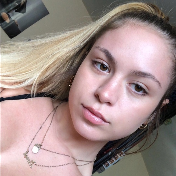 Profile Picture of Jesse Pease (@jessepease) on Poshmark