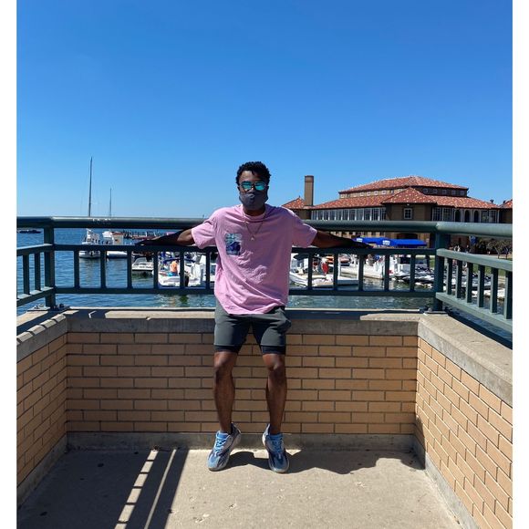 Profile Picture of Mark Anthony (@markbonds1) on Poshmark