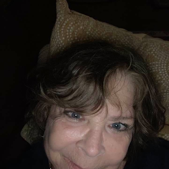Profile Picture of Rosemarie Nathewitch (@rosiesretreat) on Poshmark