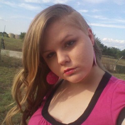 Profile Picture of Crystal Sharp (@crystaldsharp) on Twitter
