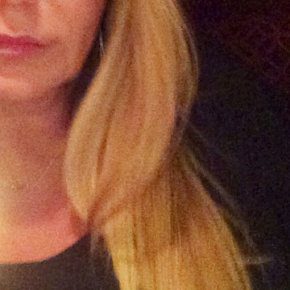 Profile Picture of Debra Bledsoe (@_debra_) on Poshmark
