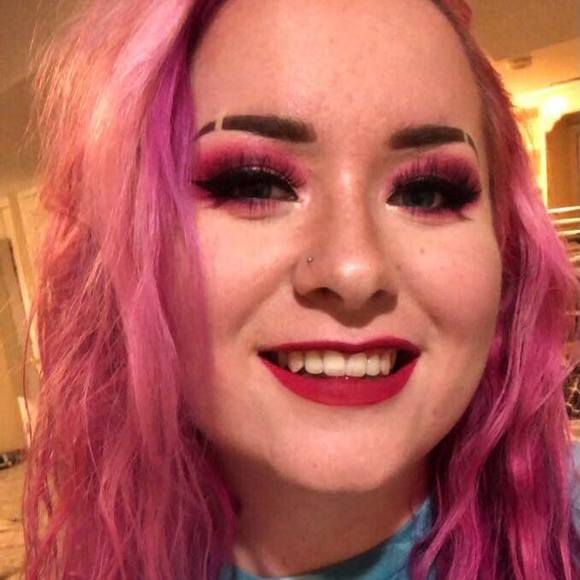 Profile Picture of Daphne Shimfessel (@ddshimmy41) on Poshmark