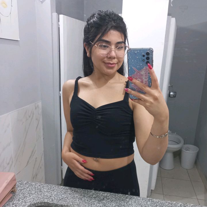 Profile Picture of Sabrina Sequeira (@sabrinanatalii) on Tiktok