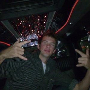 Profile Picture of Robert Bloomfield (@robz_one) on Myspace