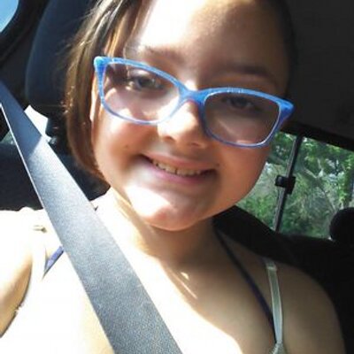 Profile Picture of Mandy Ballesteros (@@shessochic36) on Twitter