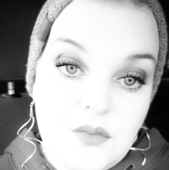 Profile Picture of Honie Mcnabb (@honiemcnabb) on Poshmark
