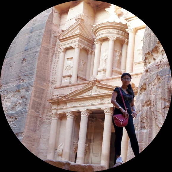 Profile Picture of Isabella Abdullah (@reisisabella) on Poshmark