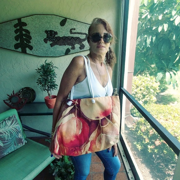 Profile Picture of Diane Belluzzi (@forestgump21) on Poshmark