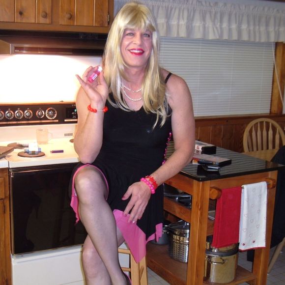 Profile Picture of Jones Lisa marie (@lisamariejones) on Poshmark