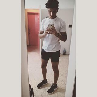 Profile Picture of Ian Russo (Callejero) (@SolMeAmamuchooo) on Facebook