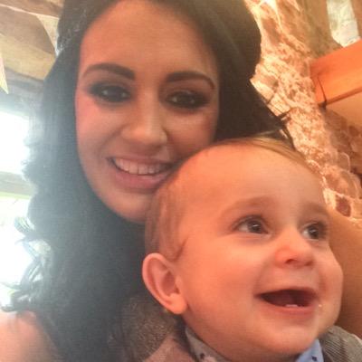 Profile Picture of Chrissy Thomas (@chrissy_tom) on Twitter