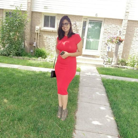 Profile Picture of Aanchal Chopra (@aanchalchopra) on Poshmark