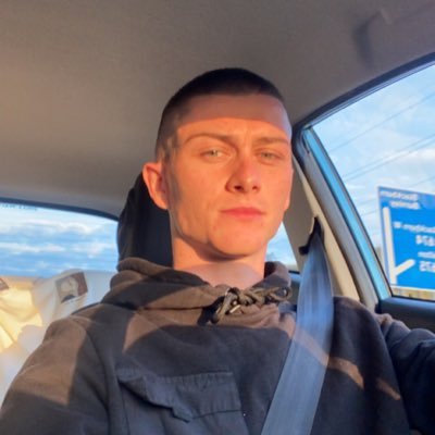 Profile Picture of Andrew Bremner (@andrewb08353113) on Twitter