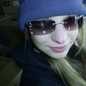 Profile Picture of Dori Nadeau (@twistedandshattered) on Myspace