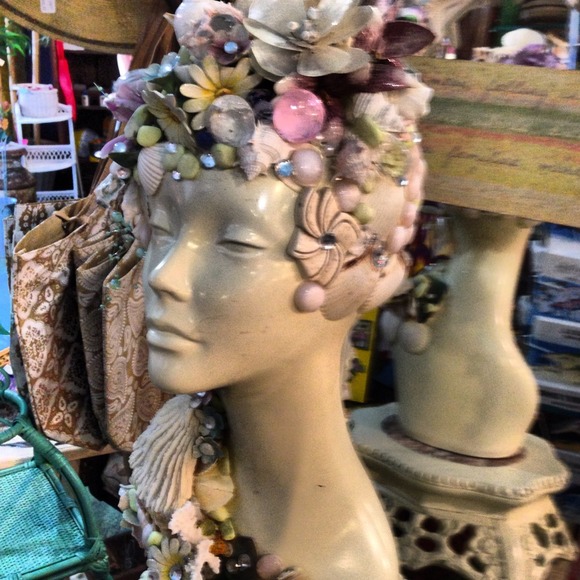 Profile Picture of Argies relish Relishables (@casyro101012) on Poshmark