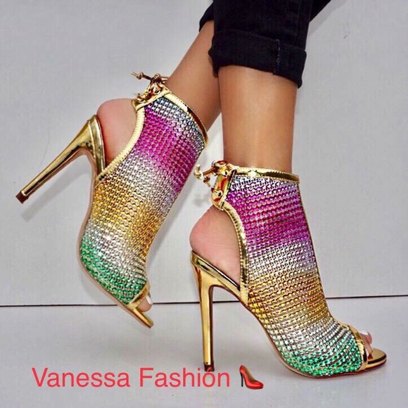 Profile Picture of Maria Zamudio (@maryzaparra) on Poshmark