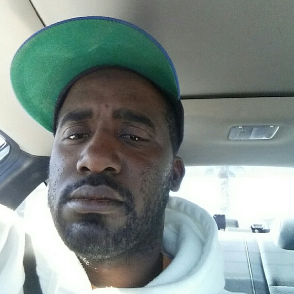 Profile Picture of Lathaniel Howard (@howardld) on Poshmark