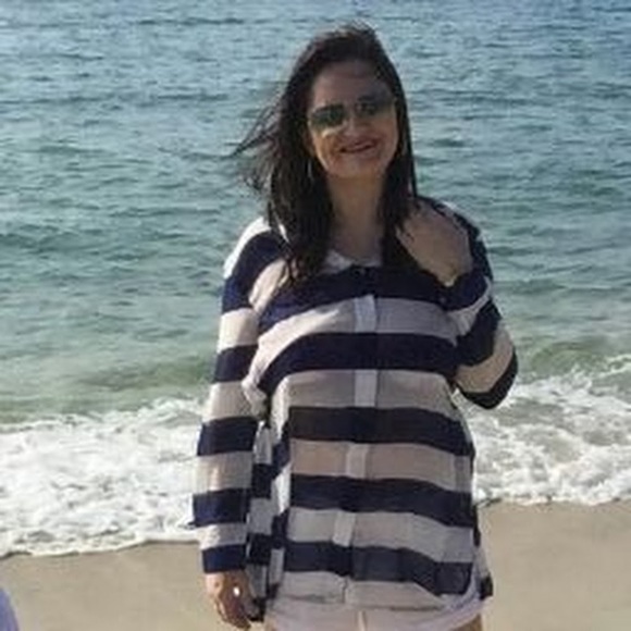 Viviane Tissot - Poshmark Profile Picture of Viviane Tissot (@vitissot) on Poshmark