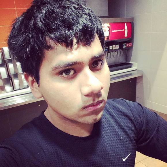 Profile Picture of Tony Gallardo (@agallard) on Poshmark