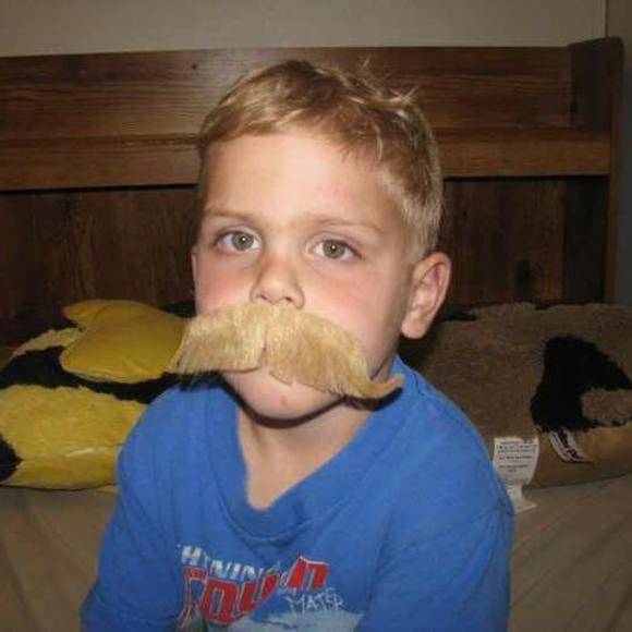 Profile Picture of Holden Klitzing (@holdenklitzing) on Poshmark