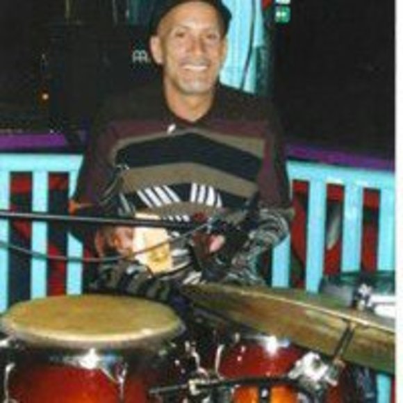 Profile Picture of Billy Bates jr. (@neverhad33) on Poshmark