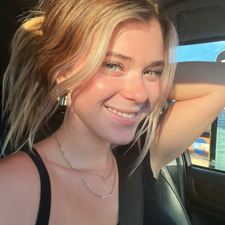 Profile Picture of Olivia (@oliviadevore18) on Tiktok