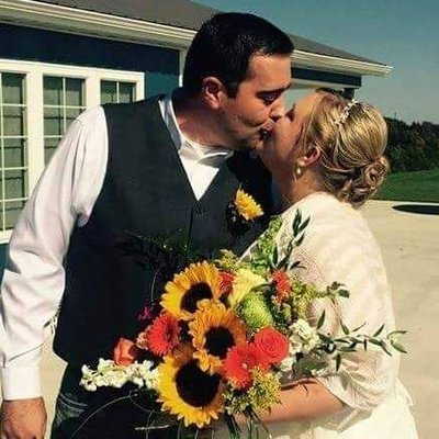 Profile Picture of Miranda Matthews (@randamullen) on Twitter