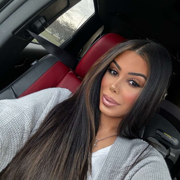 Nora Joseph - Poshmark Profile Picture of Nora Joseph (@norajoseph) on Poshmark