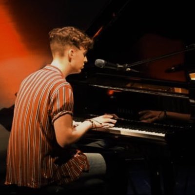 Profile Picture of Jake Clifford (@jakeclifford19) on Twitter