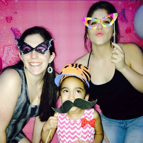 Profile Picture of Sarah Meltzer (@sarah081394) on Poshmark