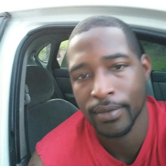 Profile Picture of Gregory Allen (@gaboi82) on Poshmark