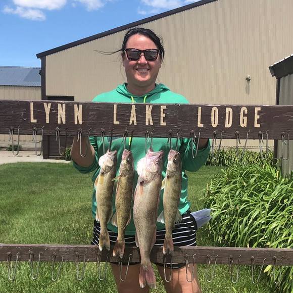 Profile Picture of Laura Mcquirk (@sweetlou) on Poshmark