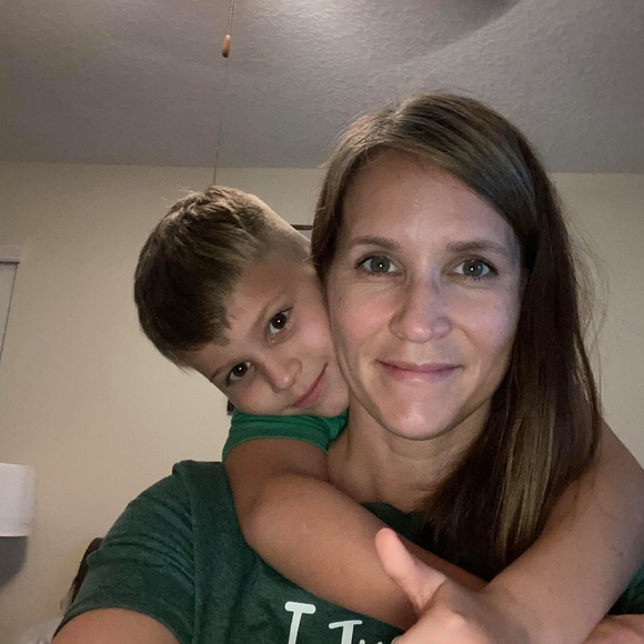 Profile Picture of Melissa Dupertuis (@dragonlillium) on Poshmark