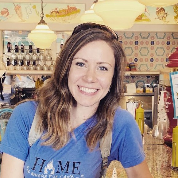 Profile Picture of Karla Curington (@karcurington) on Poshmark