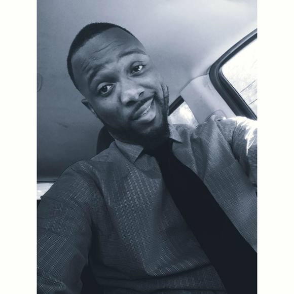 Profile Picture of Clifton Barry (@cliftonlbarry) on Poshmark