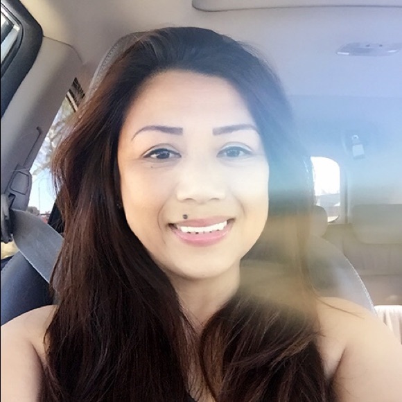 Profile Picture of Sheala Gibbs (@sheala63) on Poshmark