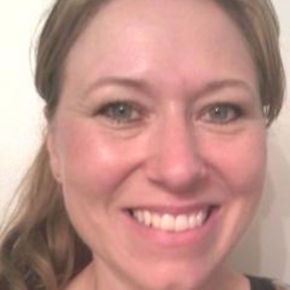 Profile Picture of Jennifer Griffin (@jennifergriffin) on Poshmark