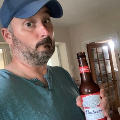 Profile Picture of Andy Cross (@kriskross74) on Twitter