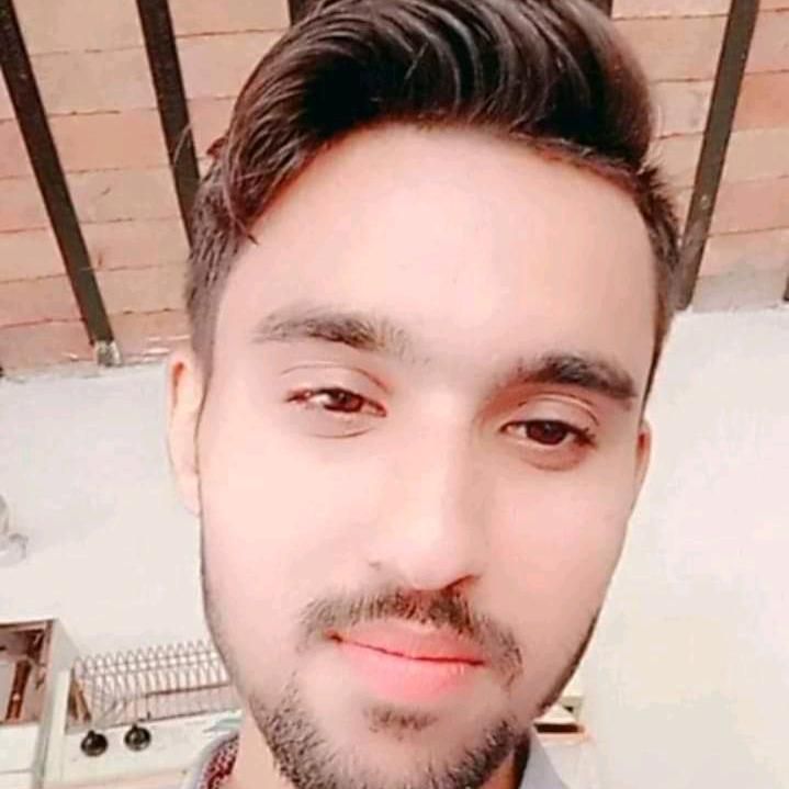 Profile Picture of JulianGlover (@amaniwgt0lu) on Tiktok