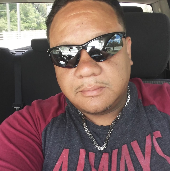 Profile Picture of Jose Ramos (@jramos82) on Poshmark