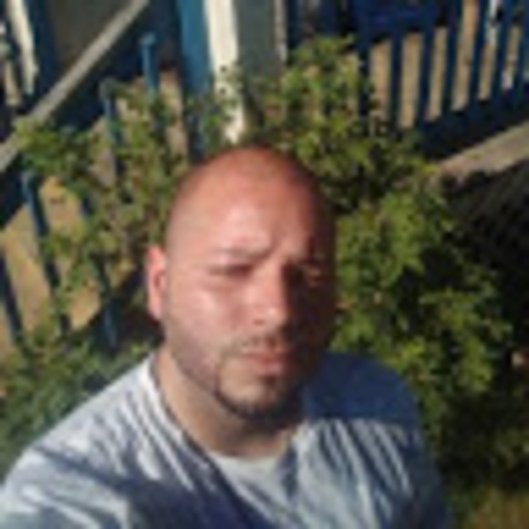 Profile Picture of Gilberto Acevedo (@gilbertoacev329) on Poshmark