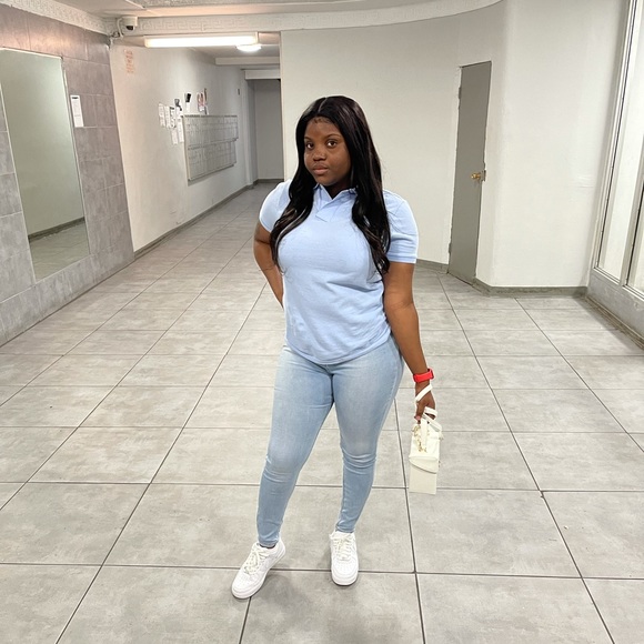 Profile Picture of Akalah Latchman (@akalah14) on Poshmark