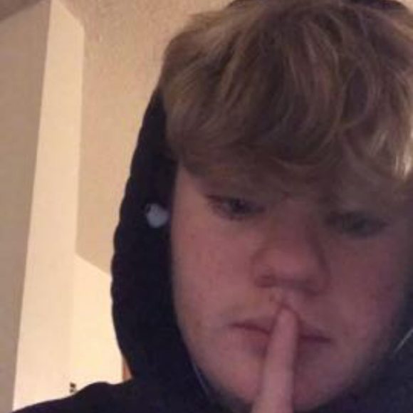 Profile Picture of Jeric Kramer (@jerickramer) on Poshmark