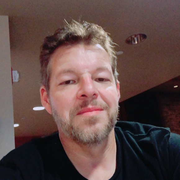 David Elsberry - Poshmark Profile Picture of David Elsberry (@davidelsberry) on Poshmark