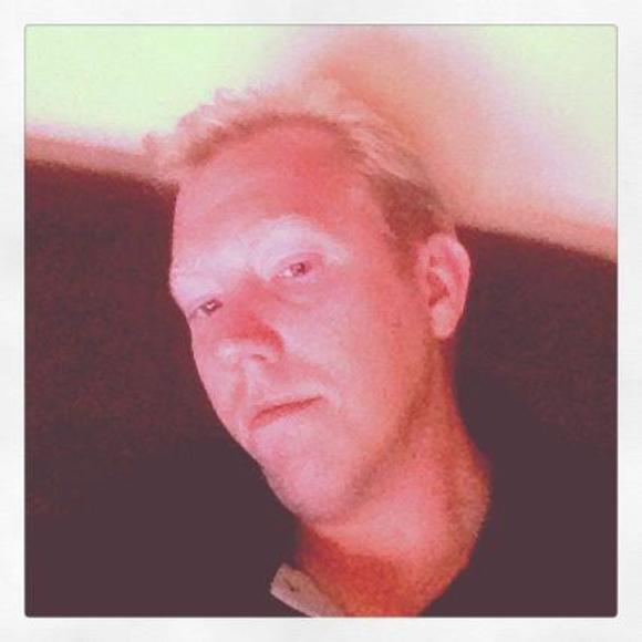 Profile Picture of David Mast (@davem) on Poshmark