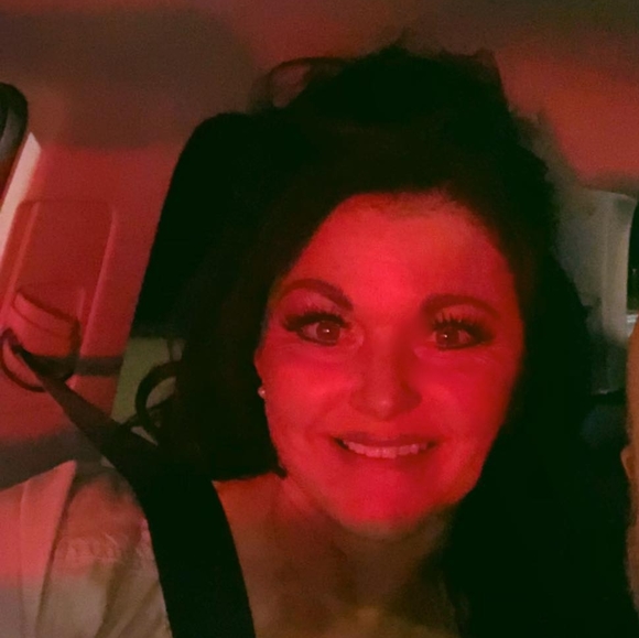 Profile Picture of Dena Laymon (@cancerwarrioriv) on Poshmark
