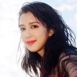 Profile Picture of 劉奕兒 Eugenie Liu (@eugenieliu612) on Instagram