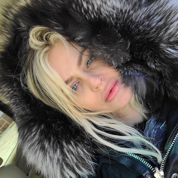 Profile Picture of Aleksandra Stojanovic bruno (@aleksandrastoja) on Poshmark