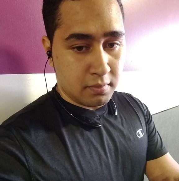 Profile Picture of Joel Tinoco (@tghjgerky) on Poshmark