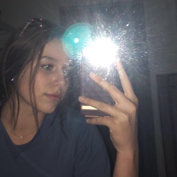 Profile Picture of Julia Haviland (@juliahaviland) on Poshmark